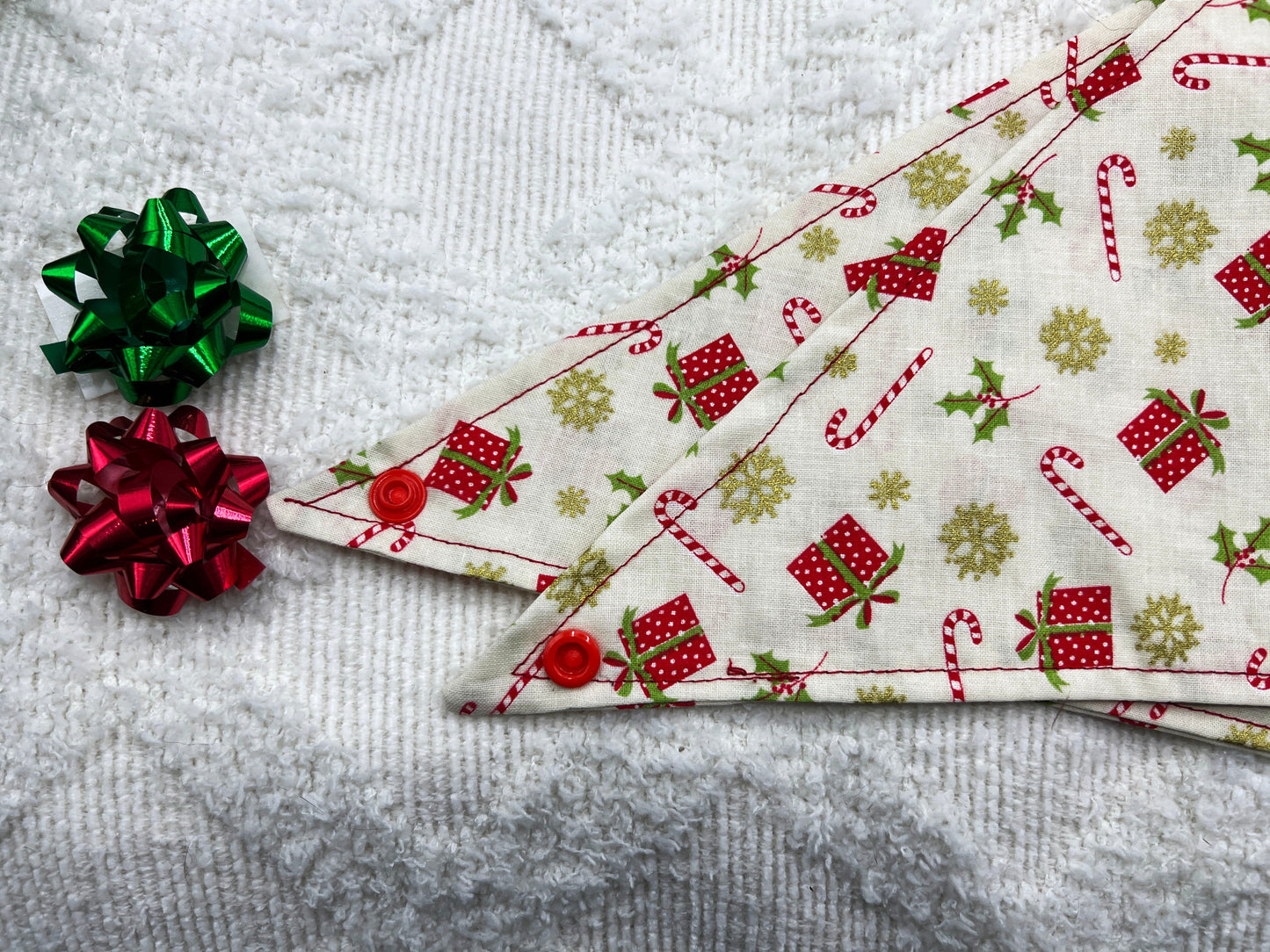 Holly Jolly Gifts Bandana