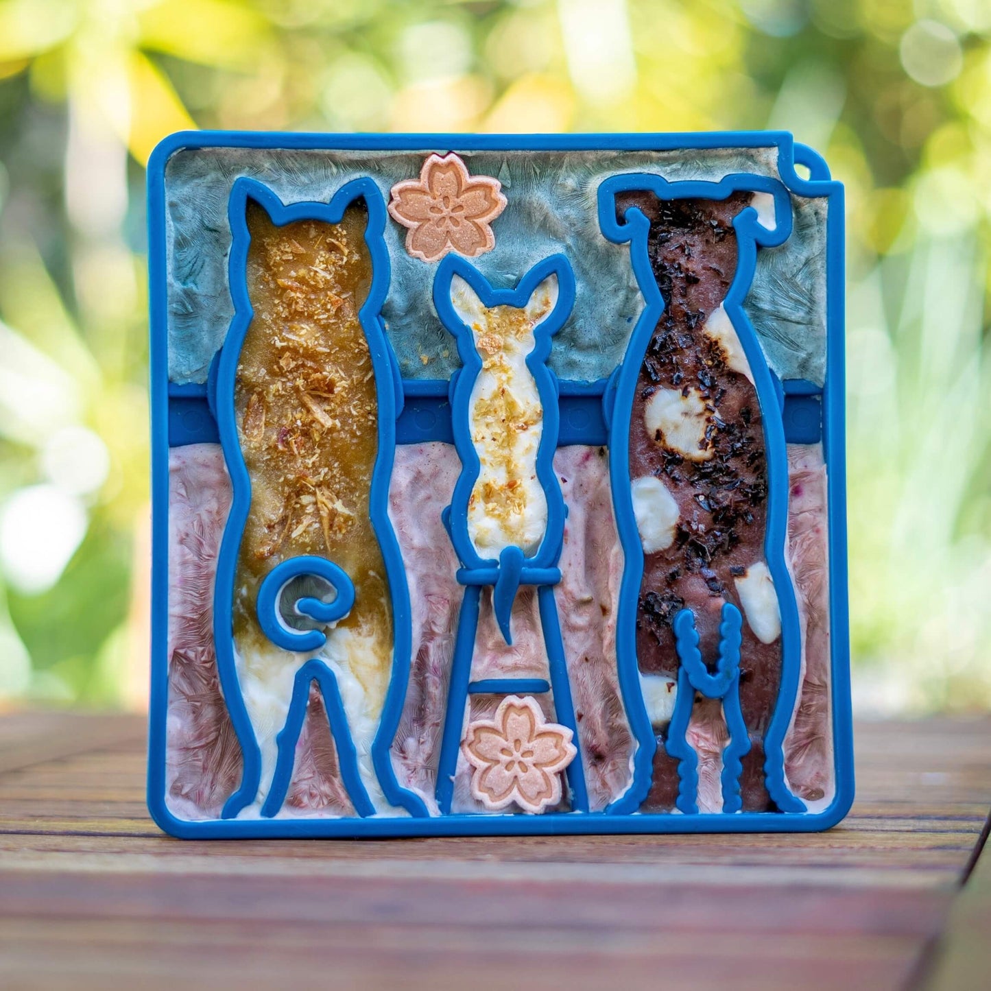 SodaPup - Waiting Dogs Design eTray Enrichment Tray for Dogs