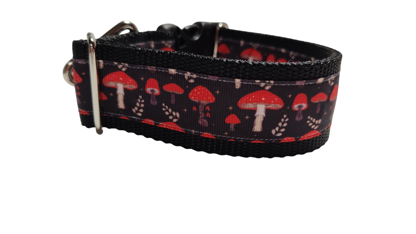 1.5" Wide Mushrooms Nylon Dog Collar
