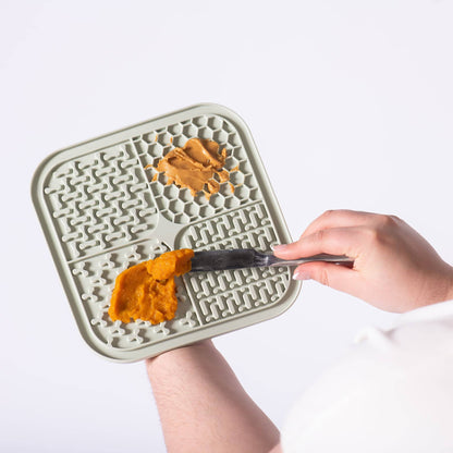 Awoo - SMOOSH Lick Mat