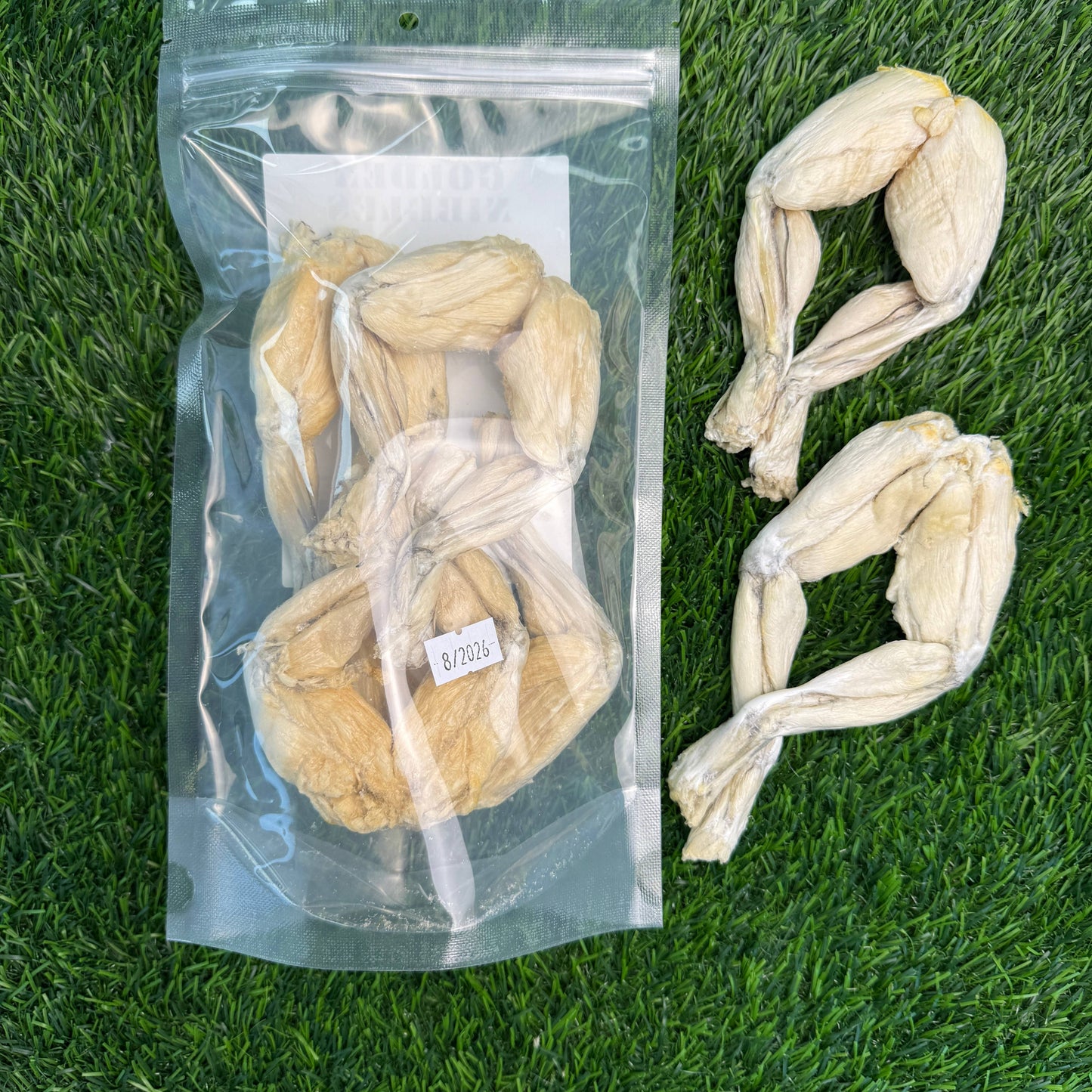 Doot's Chew Bar- Golden Nibbles - Frog Leg  -Freeze-Dried Treat/Chew for Dogs & Cats