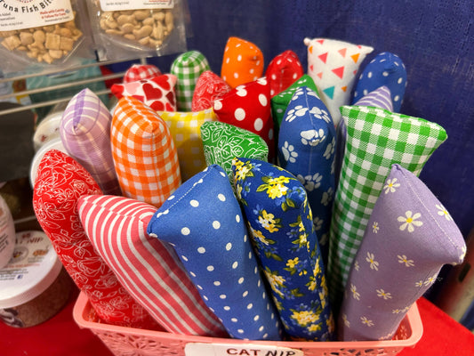 Veronica's Doggie Delights - Kitty Kicker
