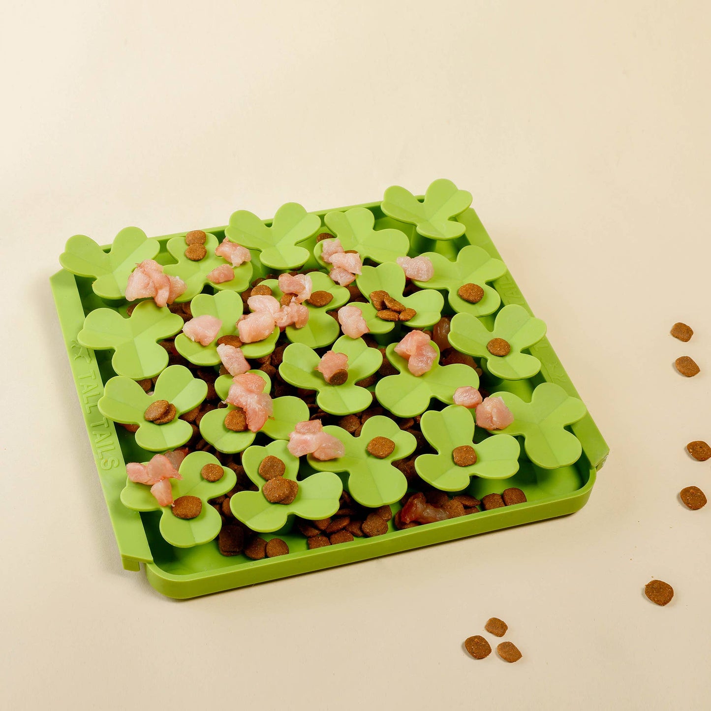 Tall Tails - Clover Foraging Mat for Dogs