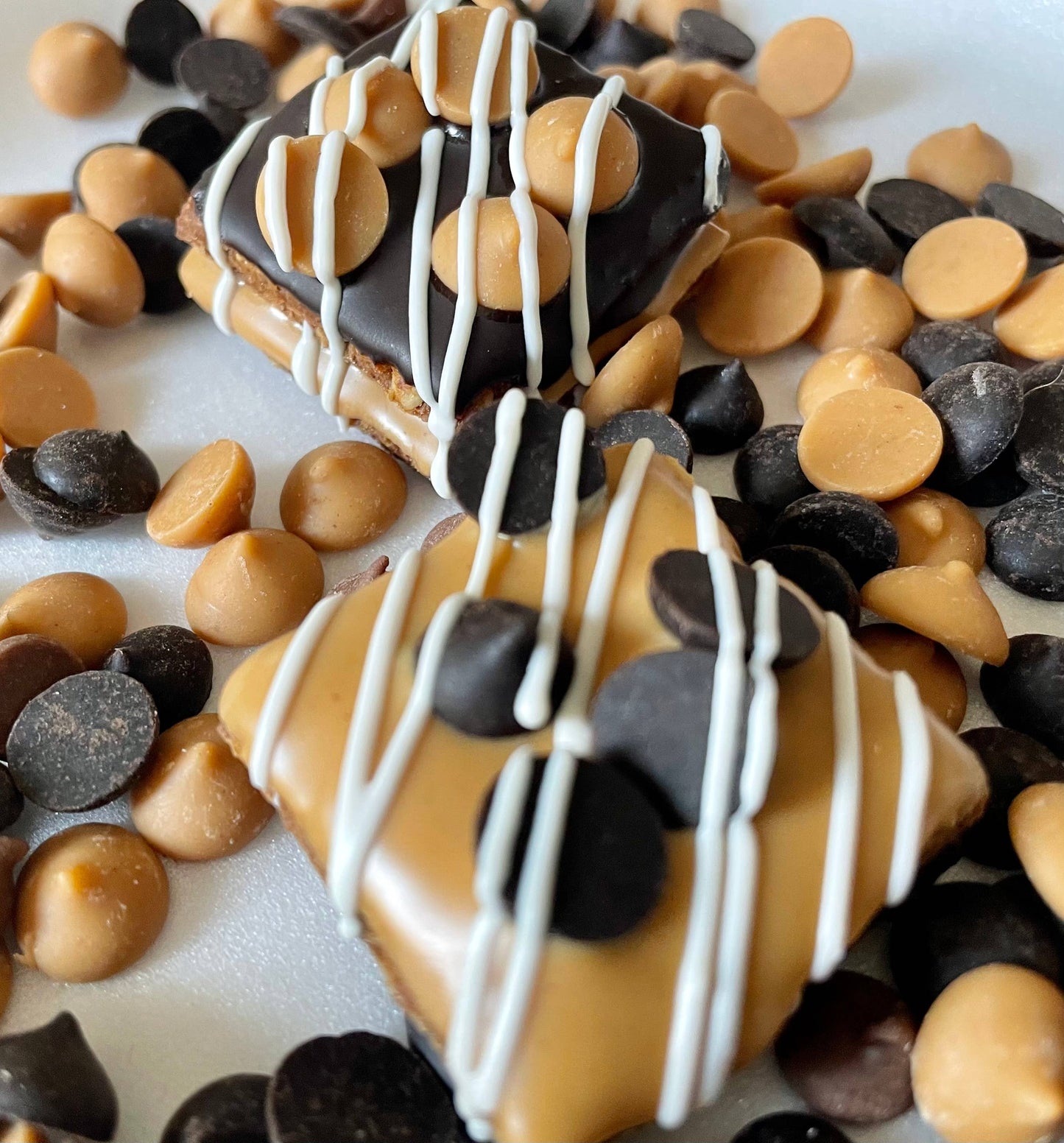 YumYum4DOGS - Peanut butter & Carob chip dog treat truffle- Single - Doot's Pet LLC Collars For A Cause