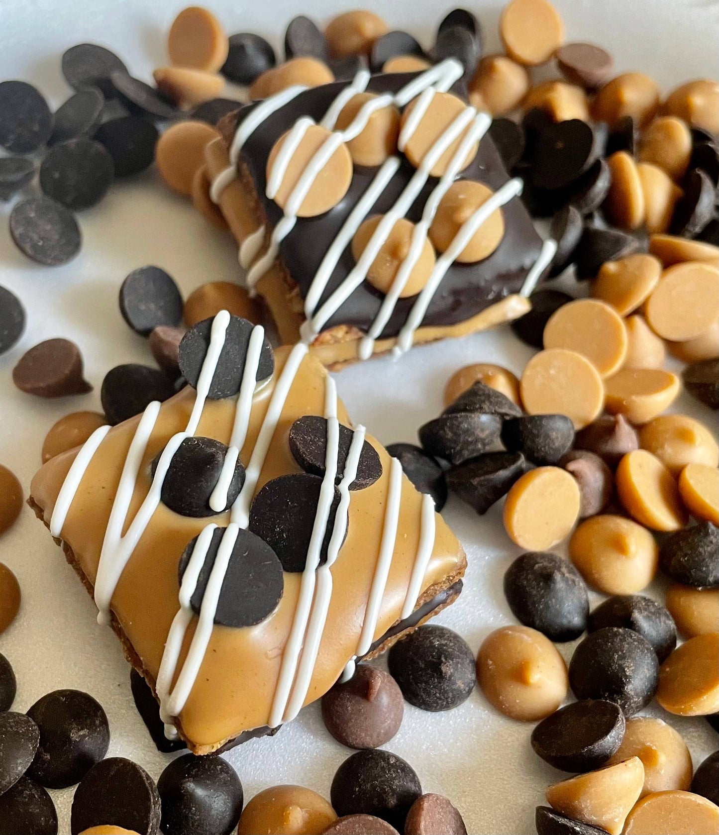 YumYum4DOGS - Peanut butter & Carob chip dog treat truffle- Single - Doot's Pet LLC Collars For A Cause
