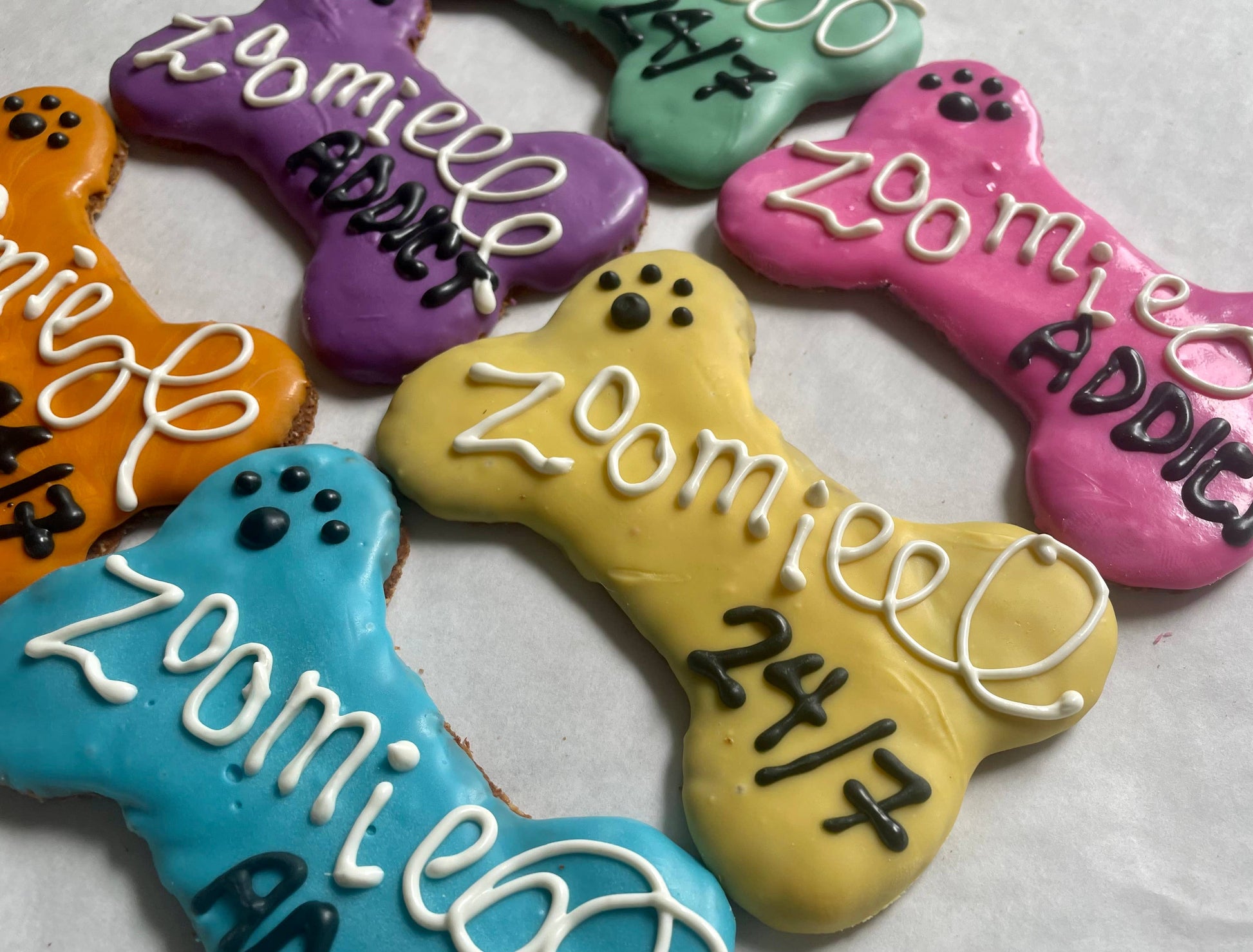 YumYum4DOGS - 6 inch Zoomies ADDICT dog treat- Single - Doot's Pet LLC Collars For A Cause
