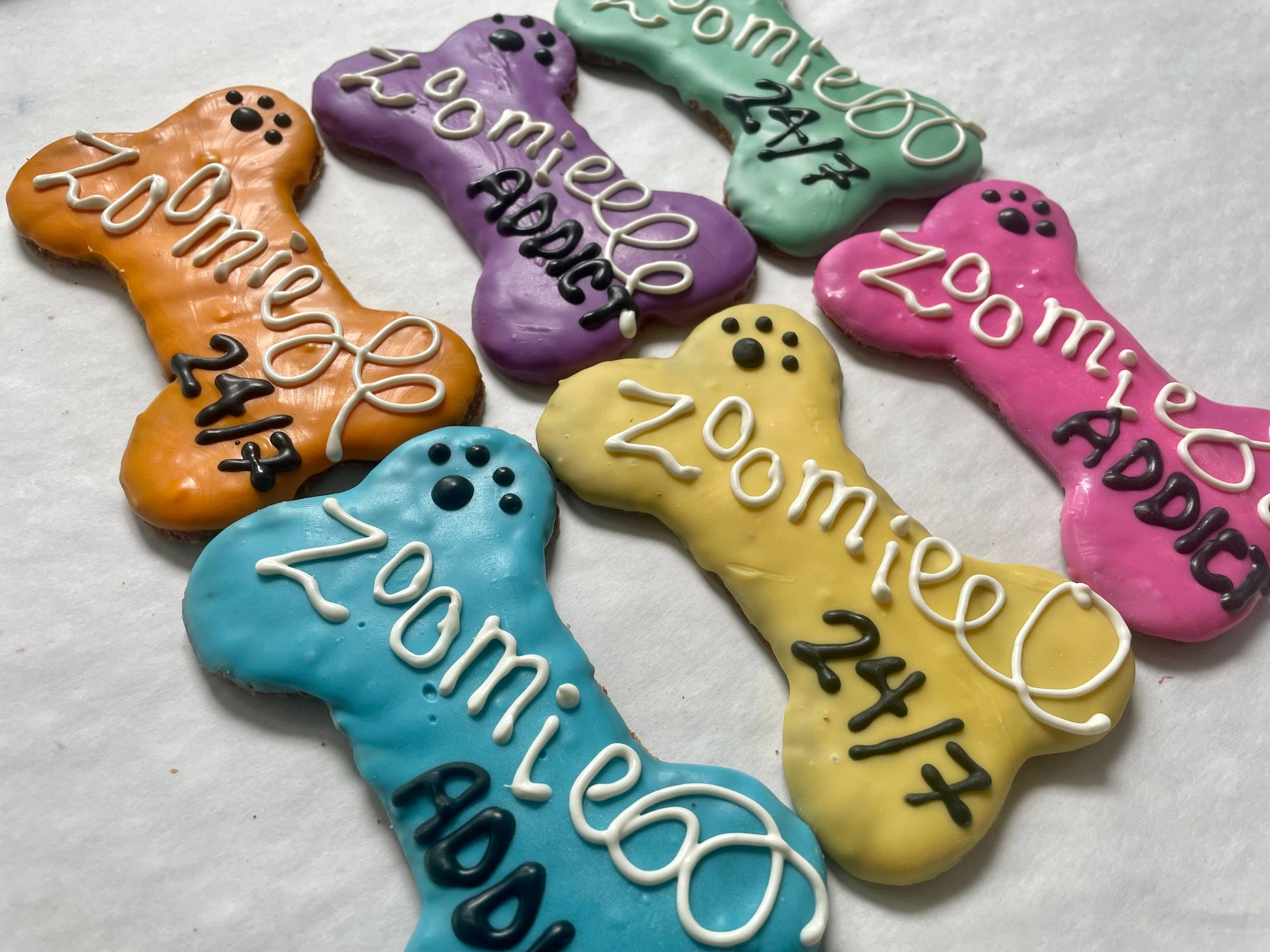 YumYum4DOGS - 6 inch Zoomies ADDICT dog treat- Single - Doot's Pet LLC Collars For A Cause