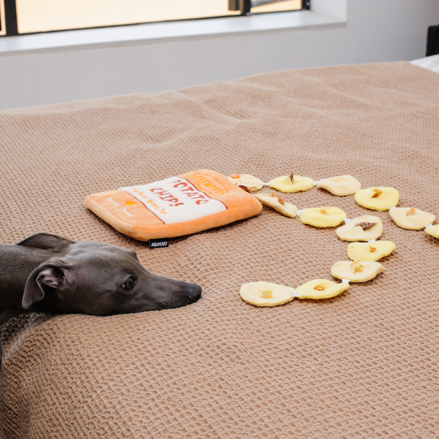 CHEWFFON - CHEWFFON Rustle Potato Chips Dog Snuffle Toy - Doot's Pet LLC Collars For A Cause