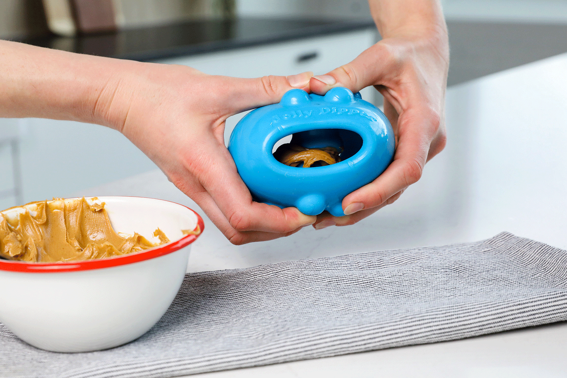 Jolly Dipper™ - Doot's Pet LLC Collars For A Cause