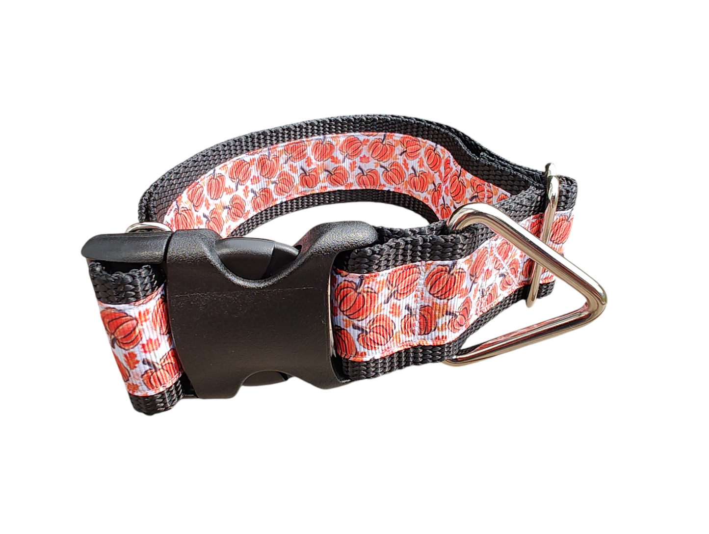 1.5" Wide Pumpkins Nylon Dog Collar