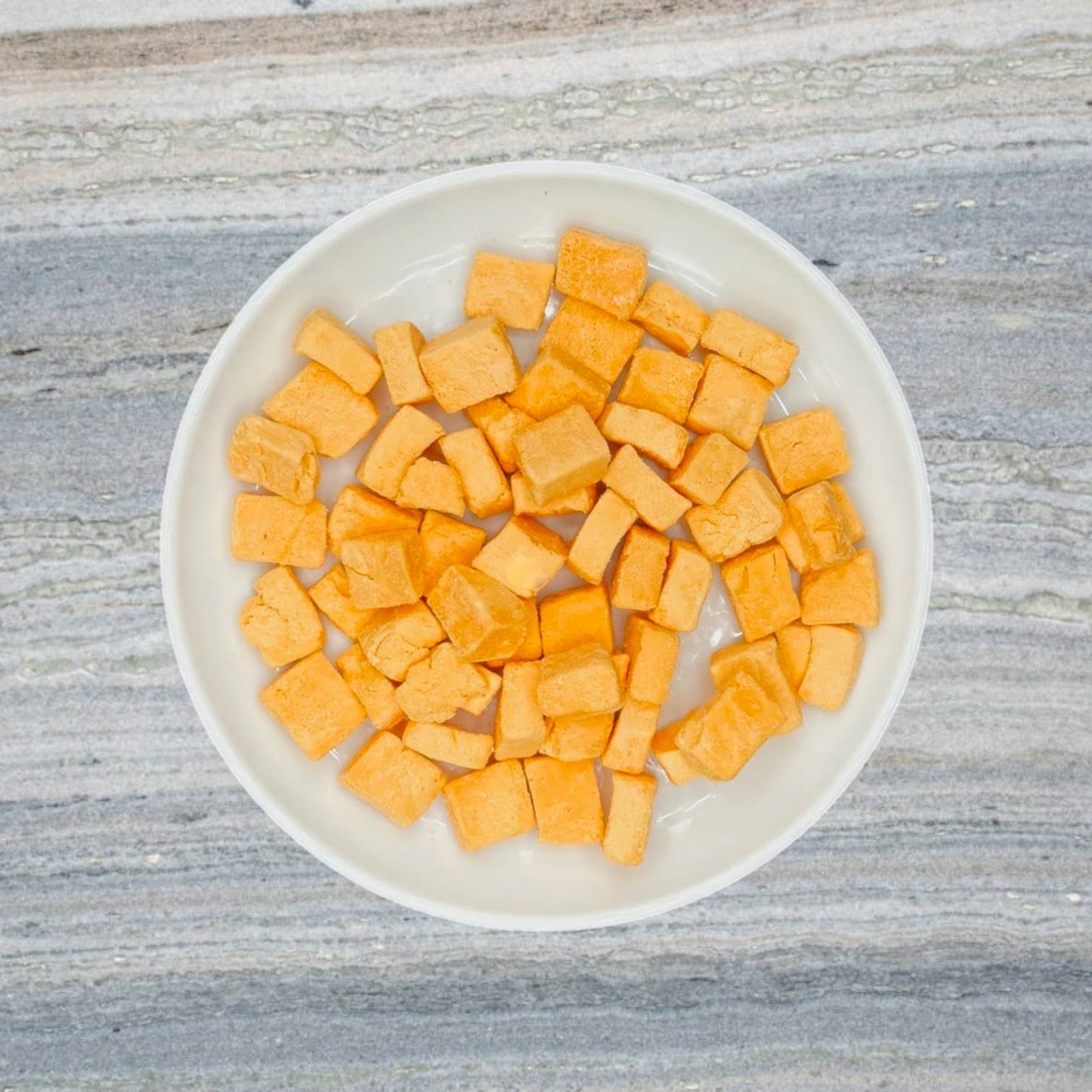 Bulk Bin Treats - Freeze-Dried Cheese Cubes - 4oz
