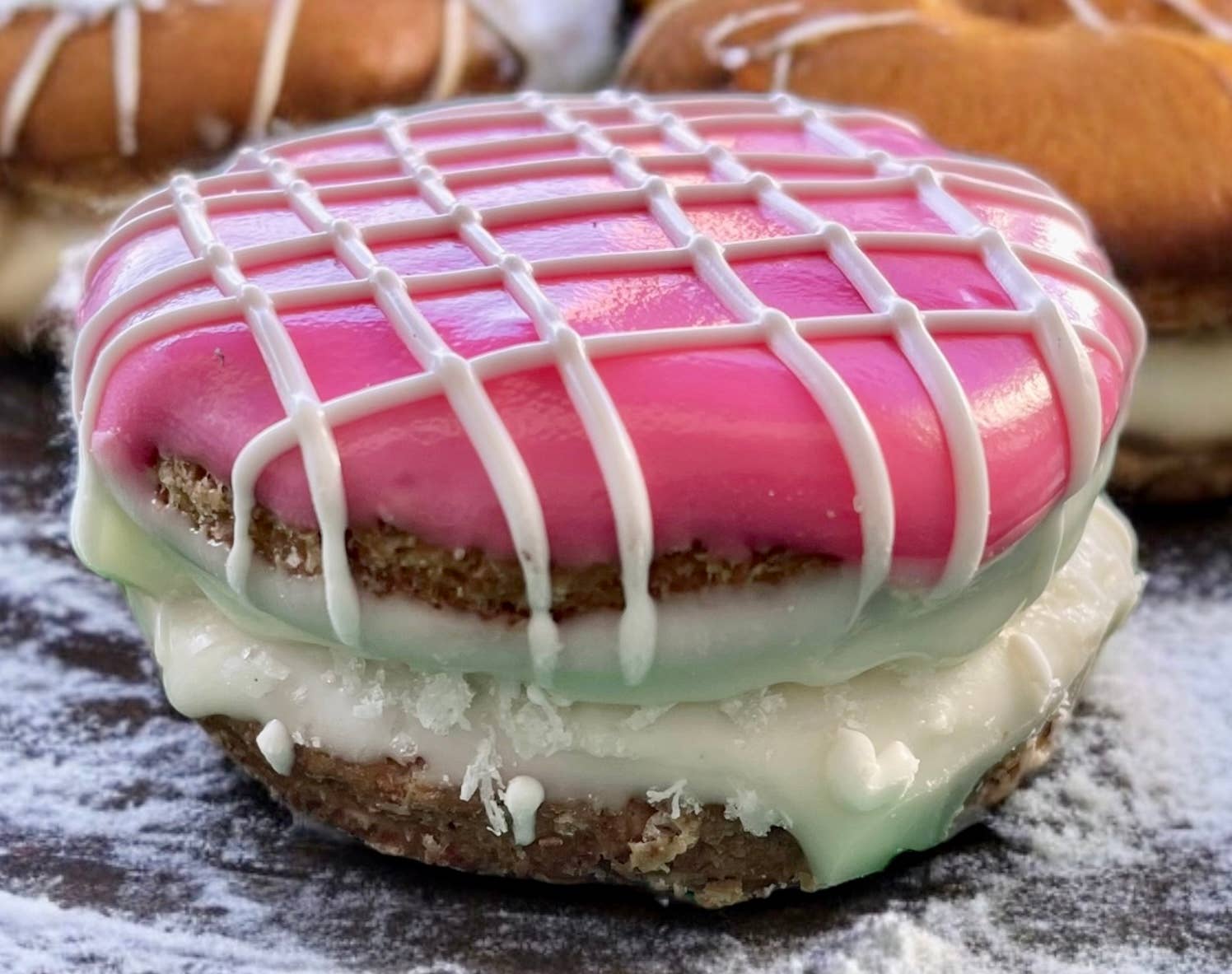 YumYum4DOGS - Macaroon dog treat- Single - Doot's Pet LLC Collars For A Cause